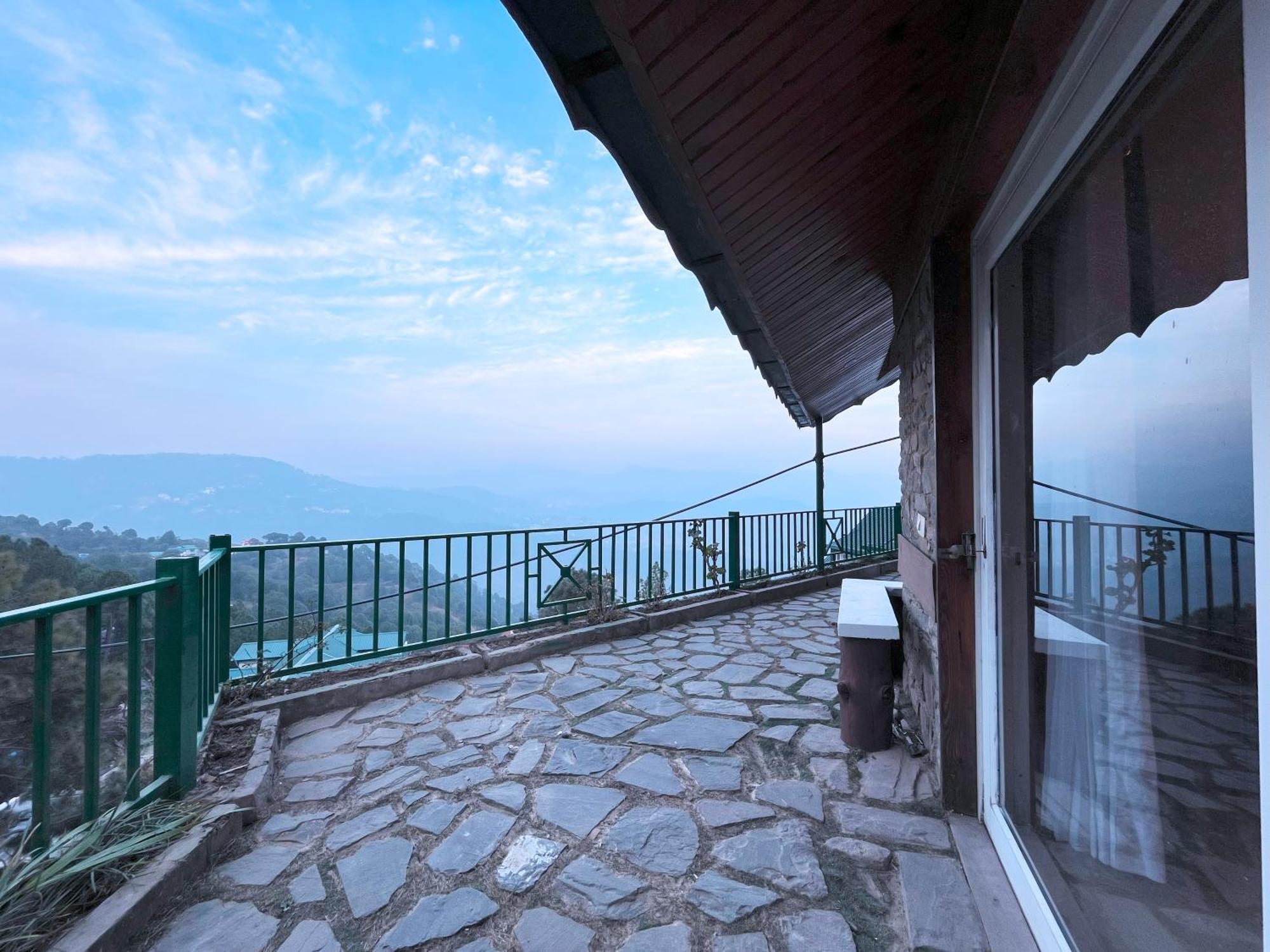 Seclude Kasauli, Himachal Pradesh Bed & Breakfast Exterior photo